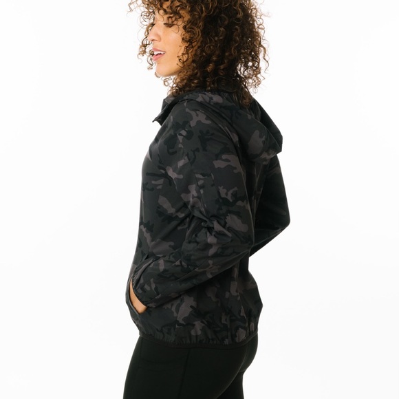 Zyia Forest Camo Zipper Hoodie Jacket - Picture 6 of 12